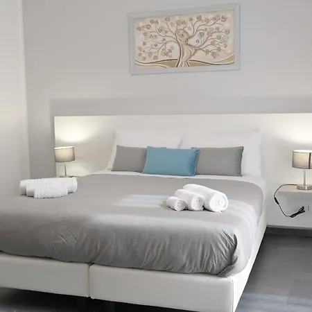 ゲストハウス Da 'nfacci 3*