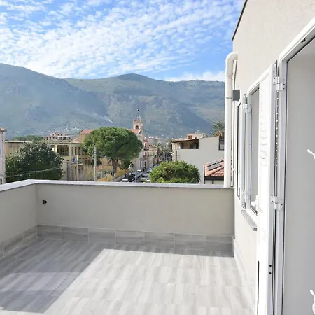 Guest house Da 'nfacci Carini