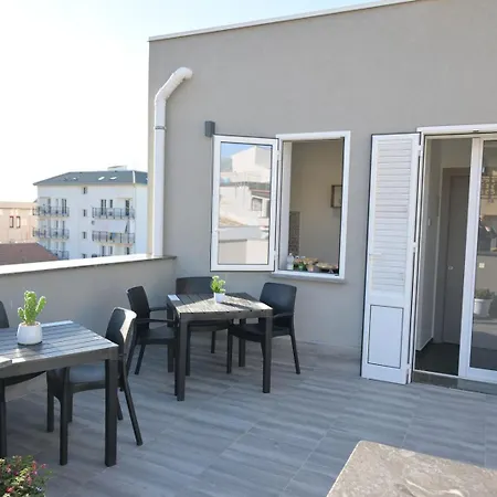 ゲストハウス Da 'nfacci 3*